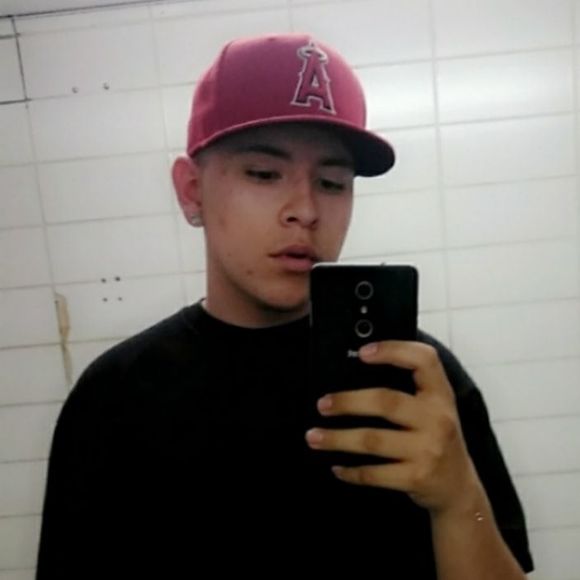 Meet your Posher, Isaac - Picture 1 of 1